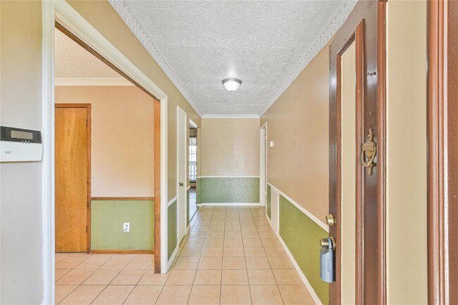 Building Photo - 3107 Woodstone Dr