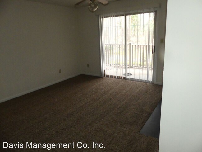 Building Photo - 2 br, 2 bath House - 560, #102 Thorncliff Dr