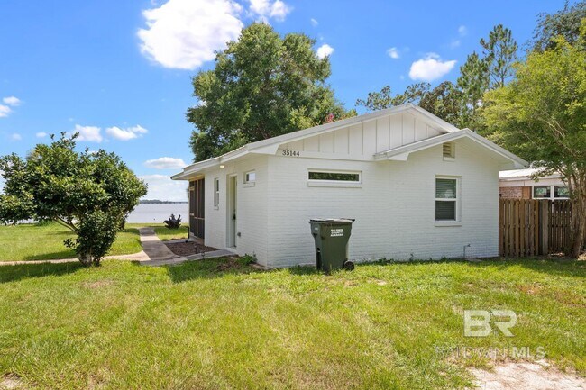Foto del edificio - 35144 Boykin Blvd