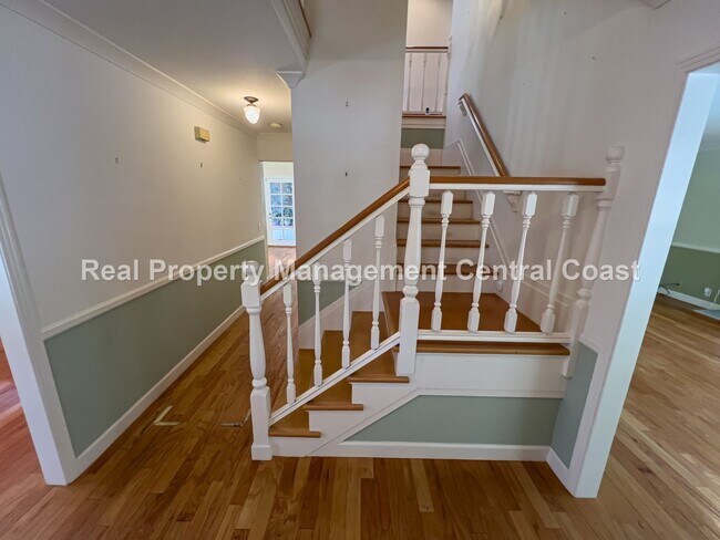 Foto del edificio - LEASE PENDING - Spacious Home in Arroyo Gr...