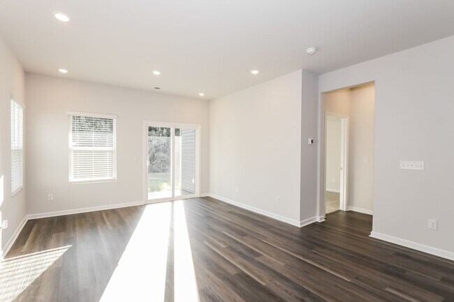Building Photo - 313 Parkington Ln
