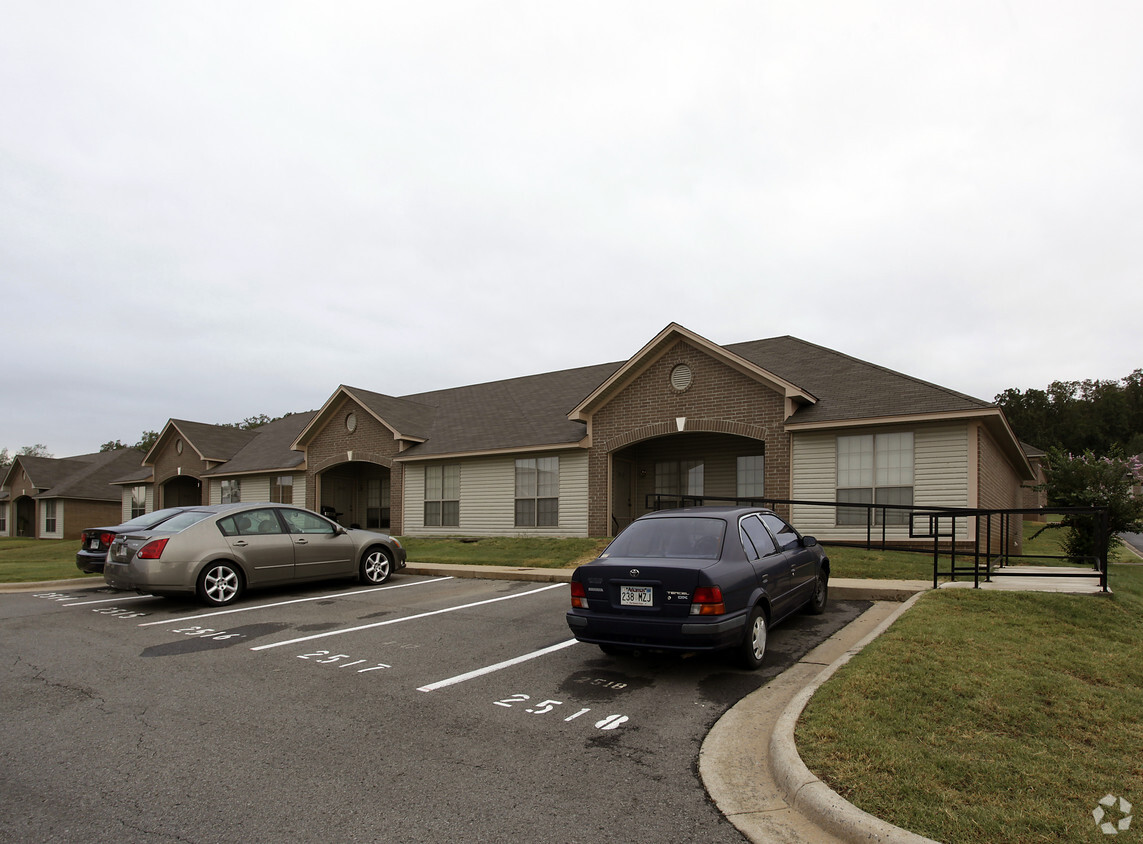 June Beene Garden Apartments Apartments in Conway, AR