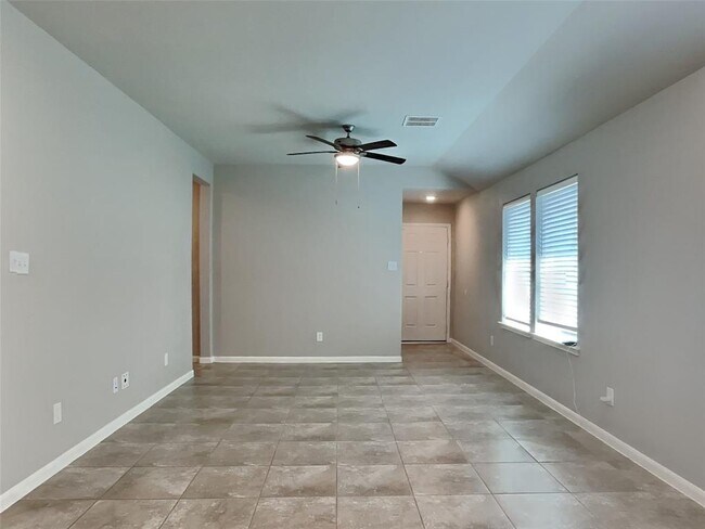 Building Photo - 21451 Bluebonnet Cove Ct