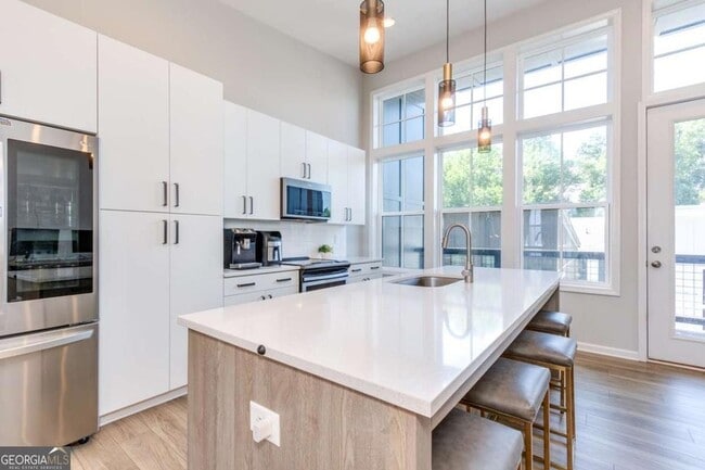 Photo - 912 Brees Ct Townhome