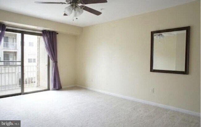 Foto del edificio - 14235 St Germain Dr