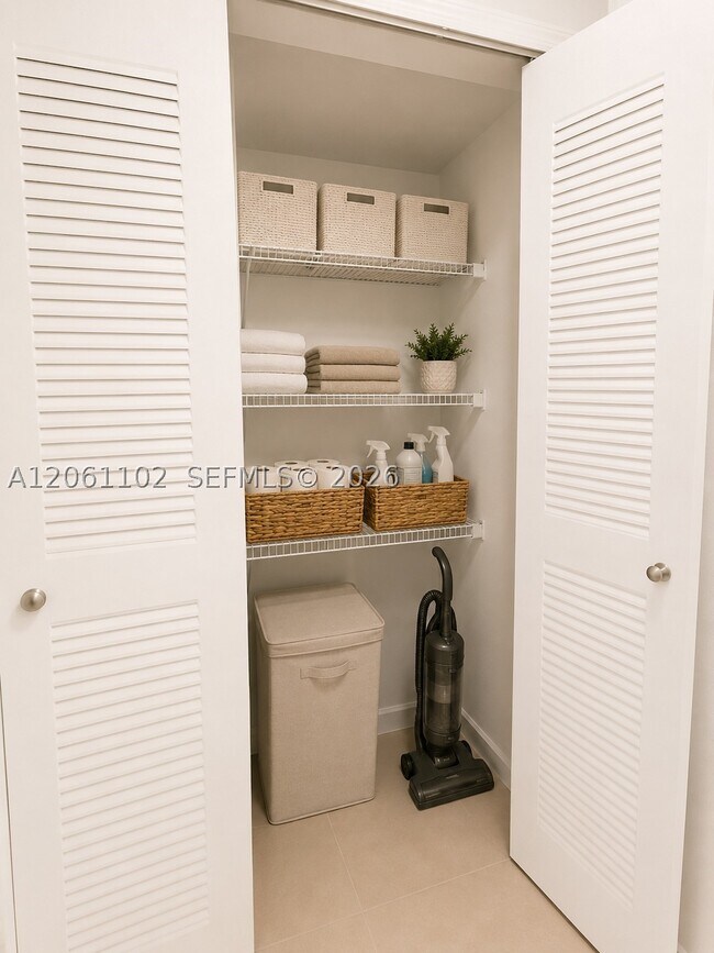 Foto del edificio - 3205 NE 184th St