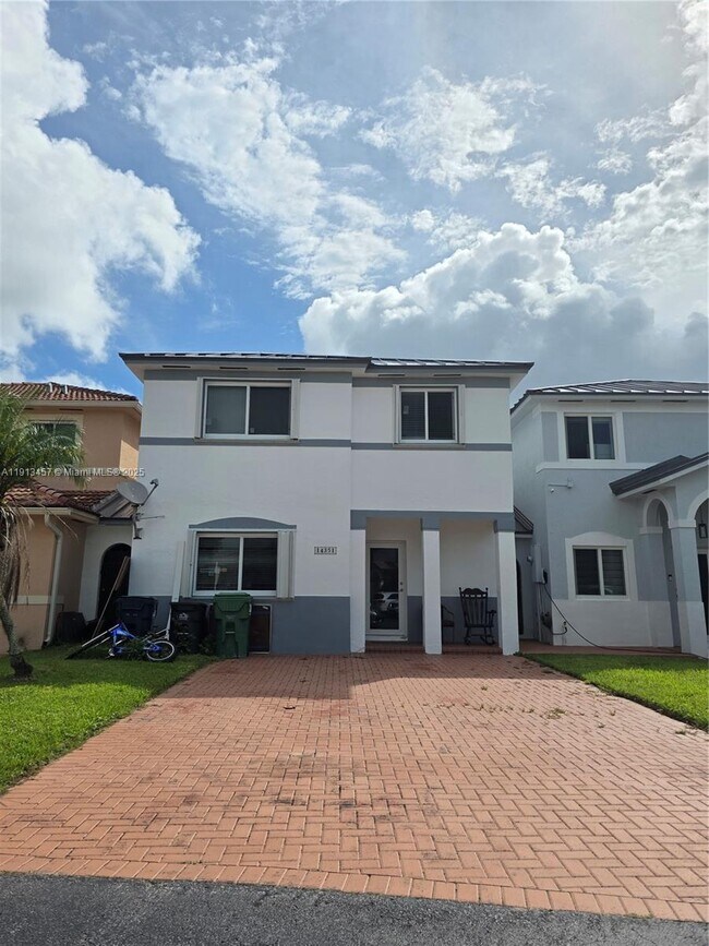 Foto del edificio - 14351 SW 133rd Ct