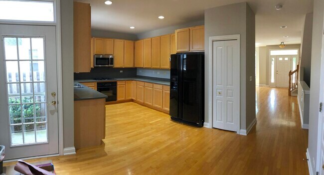 Foto del edificio - 2472 Violet St