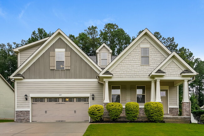 Building Photo - 647 Airedale Trail