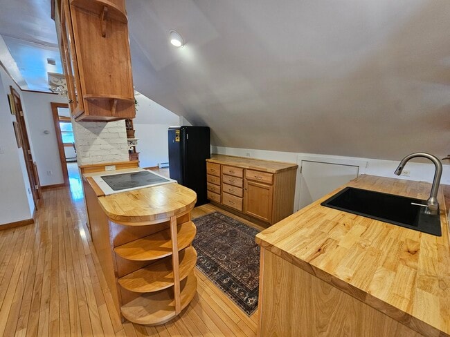 Building Photo - 29 Argyle Ave