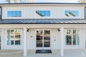 Building Photo - Madison Overlook
