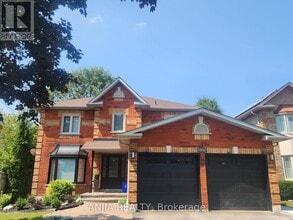 Building Photo - 370 Chambers Crescent
