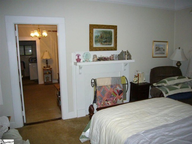 Foto del edificio - 1700 Walnut Grove Rd