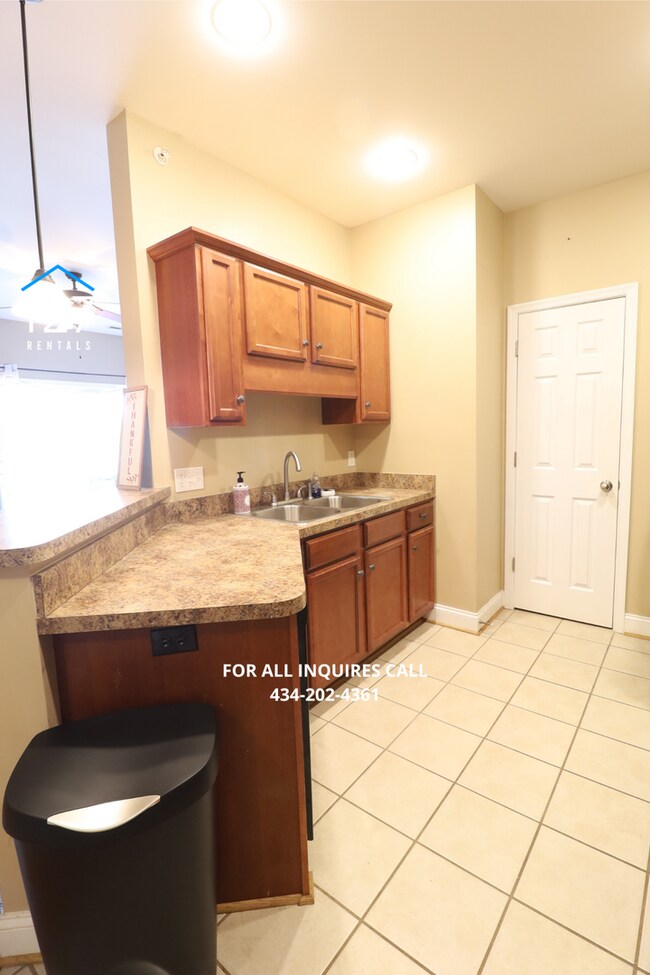 Foto del edificio - 3-Bedroom, 2-Bath with Pool Access, Private Patio & Walkable Dining!