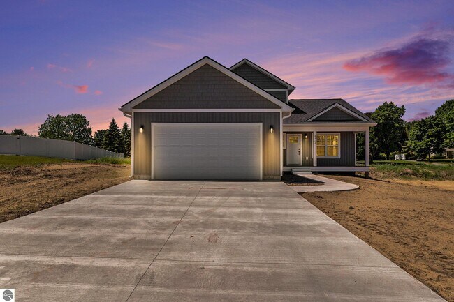 Building Photo - 4712 Owl View Dr