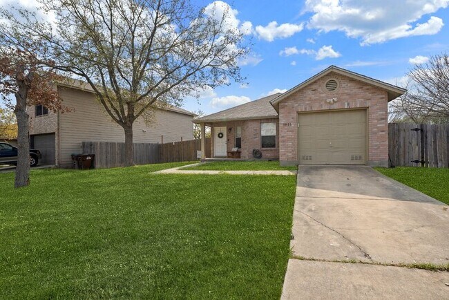 Building Photo - 7919 Dueling Oak