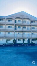 Building Photo - 8851 NW 119th St