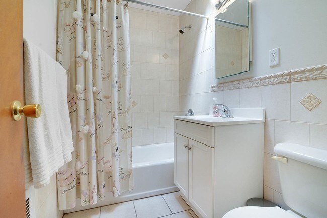 Foto del edificio - 6152 71st St