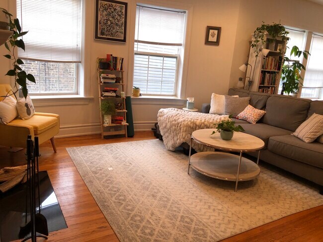 Foto del edificio - 4020 N Ashland Ave