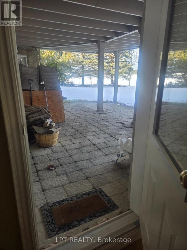 Photo du bâtiment - 14195 Mt Hope Rd