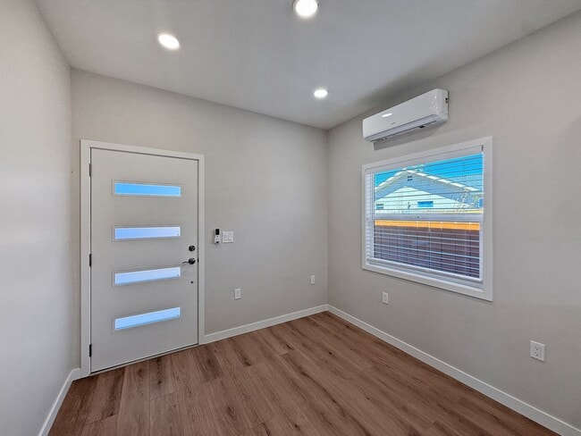 Foto del edificio - Stylish Newly Built 1BR/1BA ADU – In-Unit ...