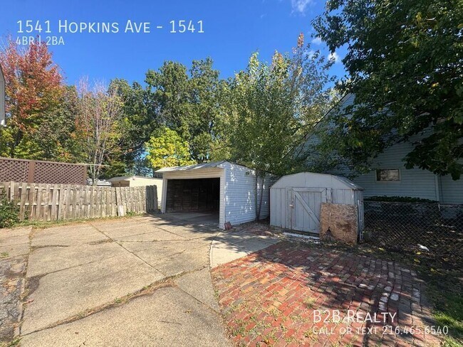 Foto del edificio - 1541 Hopkins Ave