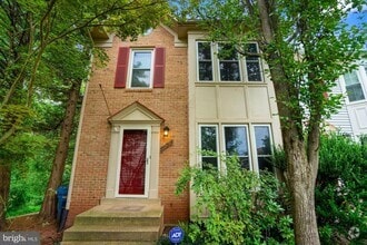 Building Photo - 5136 Glen Meadow Dr