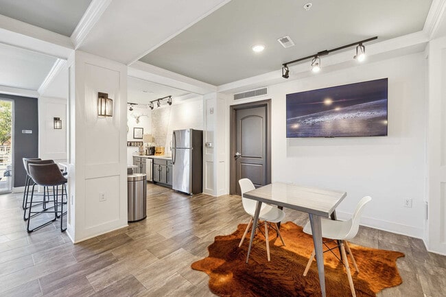 The Jerome - 04 - The Jerome