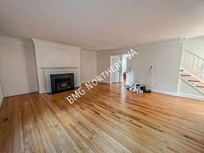Foto del edificio - 1325 Lynnbrook Dr