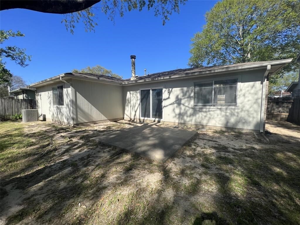 Foto del edificio - 28811 Stapleford St