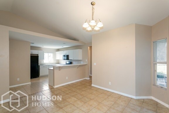 Building Photo - 708 Fargo Dr