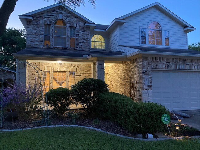 Foto del edificio - 2714 Orchard Creek Ln