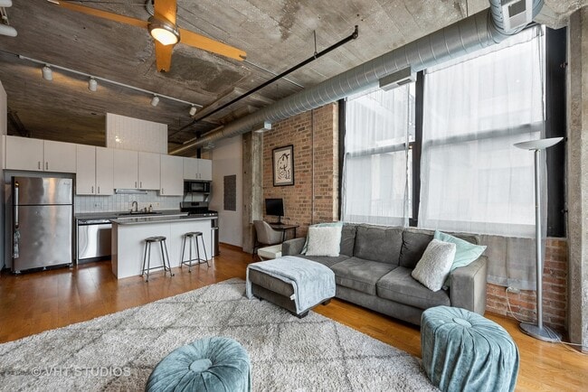 Building Photo - 1516 S Wabash Ave