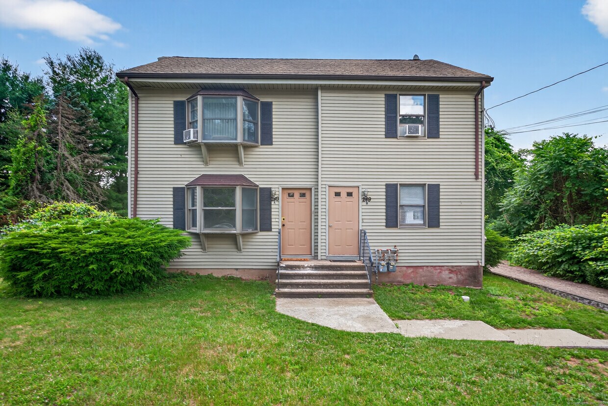 Foto principal - 249 Addison Rd