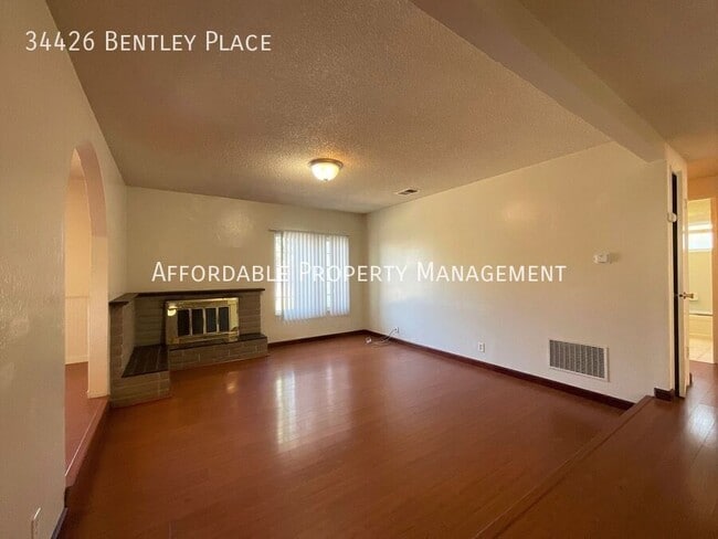 Building Photo - 34426 Bentley Pl