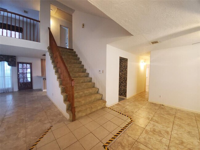 Foto del edificio - 3306 Kempwood Dr