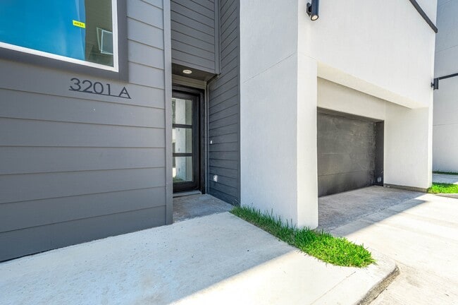 Foto del edificio - 3203 St Emanuel St