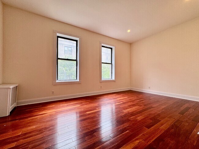 Foto del edificio - 280 Fort Washington Ave
