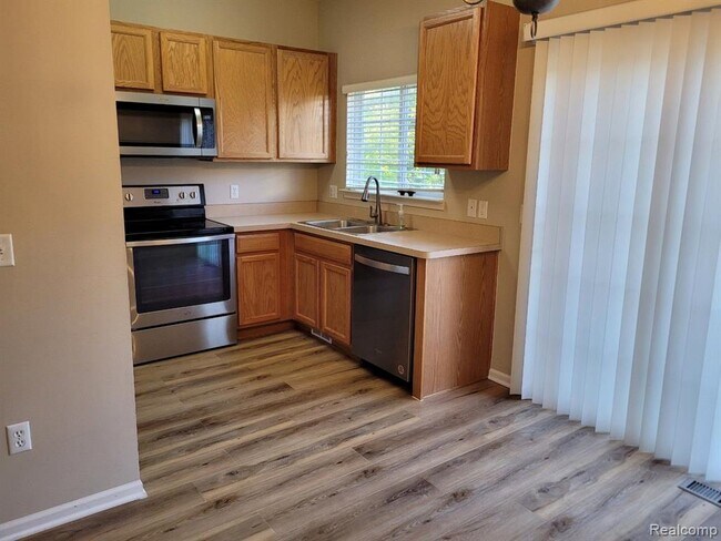 Foto del edificio - 44730 Gwinnett Loop