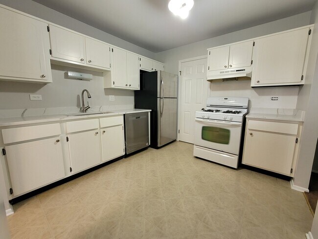 Foto del edificio - 1460-1467 7 Pines Rd