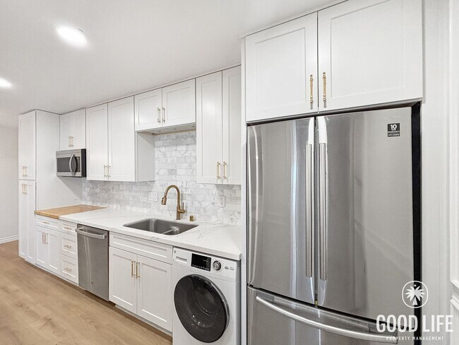 Building Photo - Elegant 2BD/1BA Condo in El Cajon with Walk-In Closet, Covered Patio & Pool