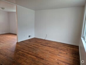 Building Photo - 808 Sullivan Ct