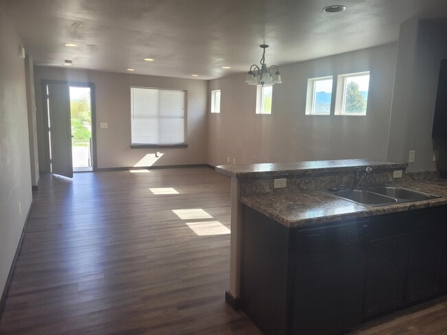 Building Photo - 2286 Gallatin Green Blvd