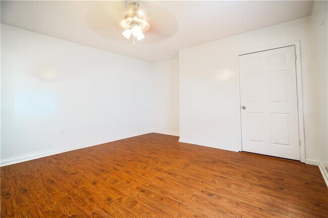 Building Photo - 572 John Wesley Dobbs Ave NE