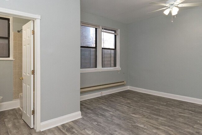 Foto del edificio - 4735 N Beacon St