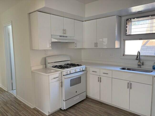 Foto del edificio - 6219 Polk St