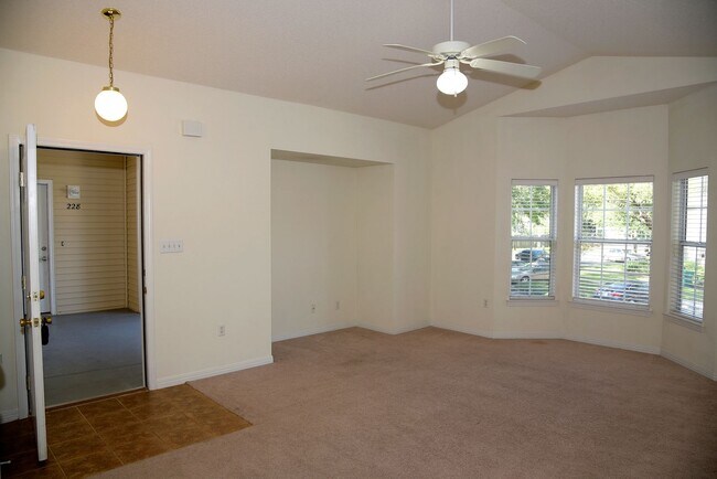 Building Photo - 1501 Partin Dr N