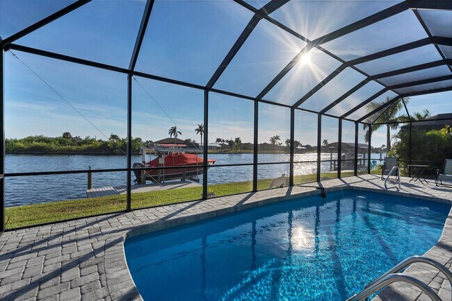 Building Photo - 15826 Aqua Cir