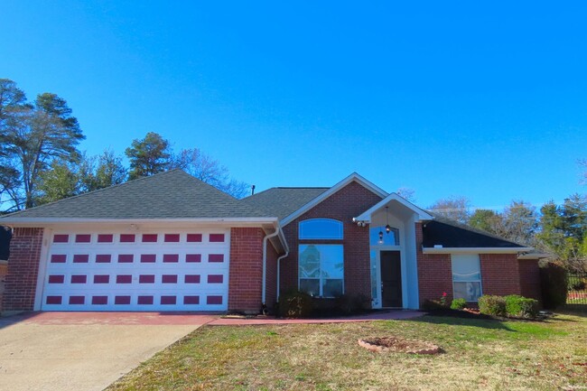 Building Photo - South Tyler! Gorgeous 3 Bedroom, 2.5 Bath ...