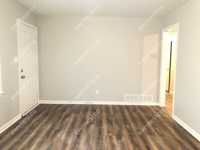 Foto del edificio - 5250 Crystal Ln